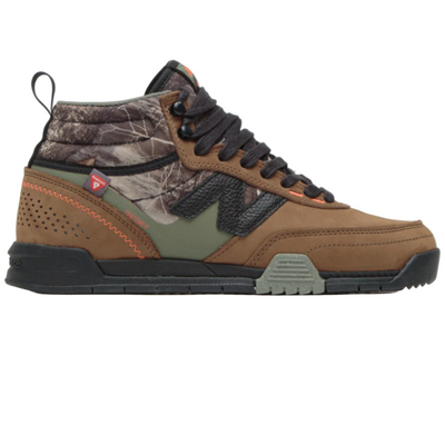 FOOTWEAR